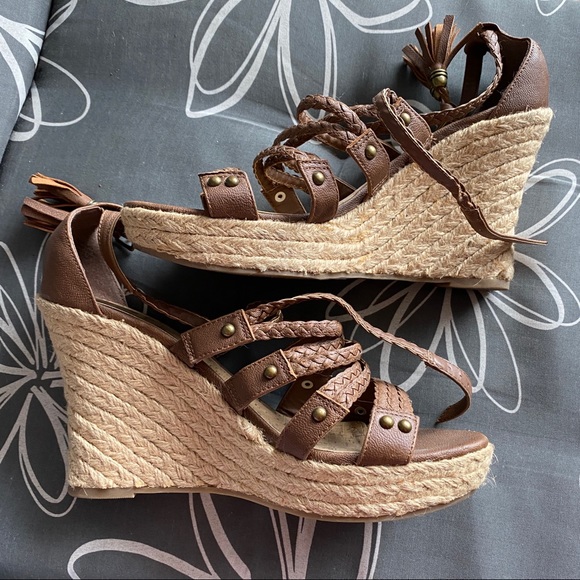 2/$30 || G By Guess Wedges - Picture 2 of 10